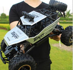 4WD RC Autos Aktualisierte Version 2.4G Funkgesteuerte RC Autos Spielzeug Buggy Hochgeschwindigkeits-Trucks Geländewagen Spielzeug für Kinder