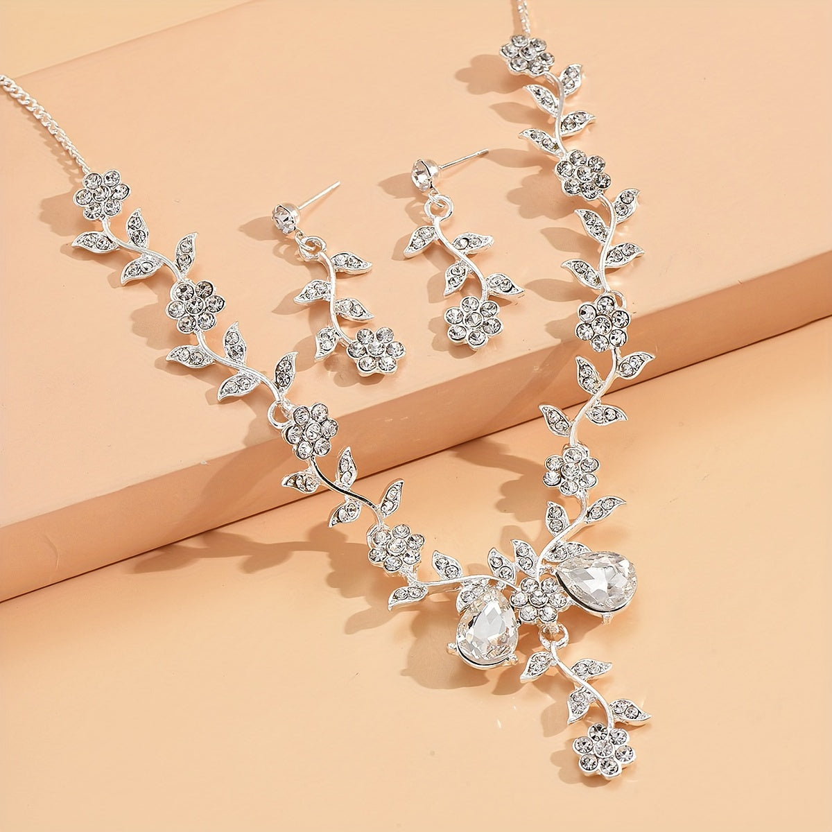 3pcs Earrings Plus Necklace Elegant Jewelry Set Inlaid Sining Zircon Dainty Flower Design Silvery Or Golden Make Your Call Evening Party Decor